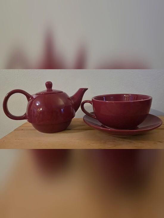 Other - Ceramic Teapot and Cup Set in Deep Burgundy